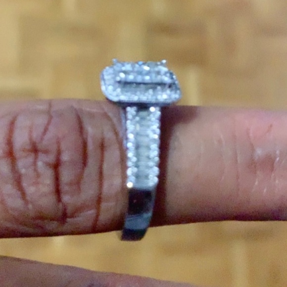 Halo 14 ct White gold diamond ring - Picture 3 of 10
